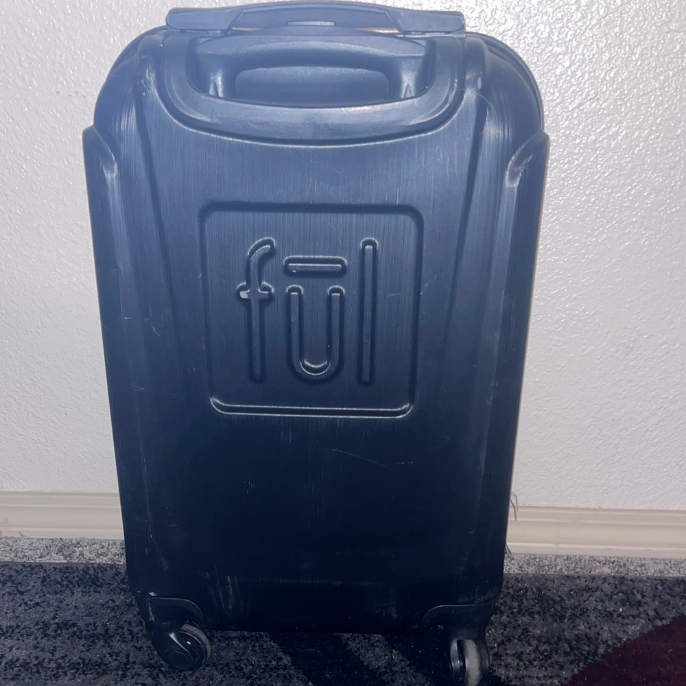 Preloved carryon suitcase